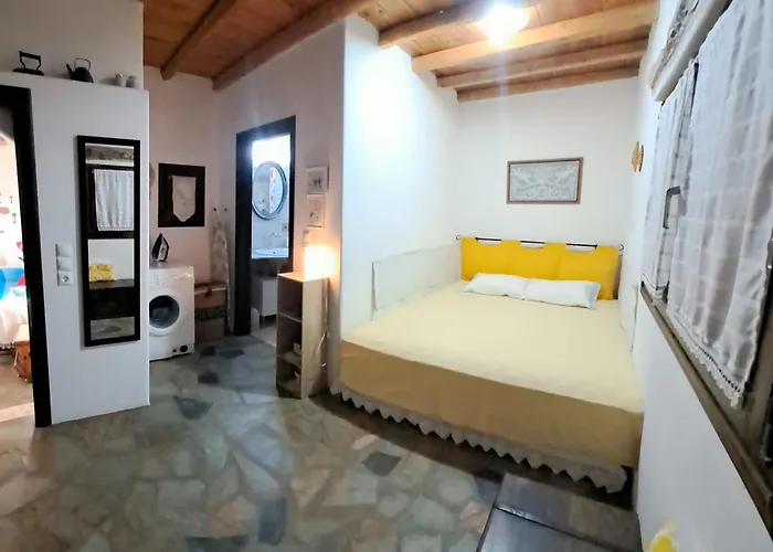 Traditional House Paros Σαρακίνικο